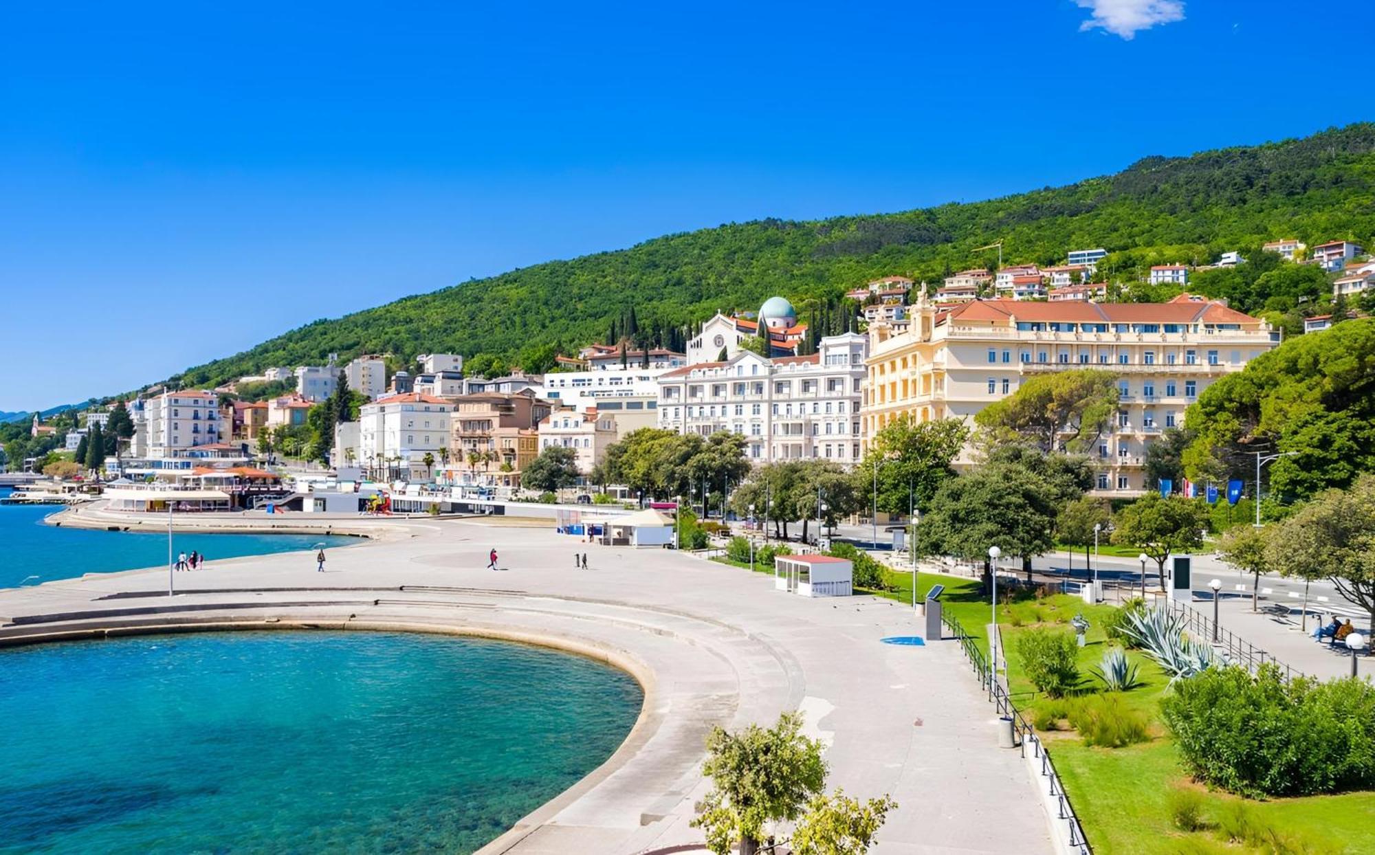 Apartment Feria 1 Opatija Buitenkant foto
